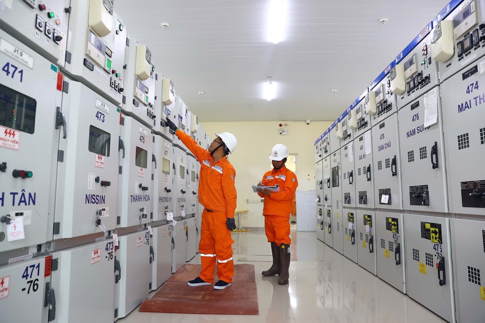 vna_potal_binh_duong_dam_bao_dien_san_xuat_cho_cac_khu_cong_nghiep_7613813-1620x1080-1