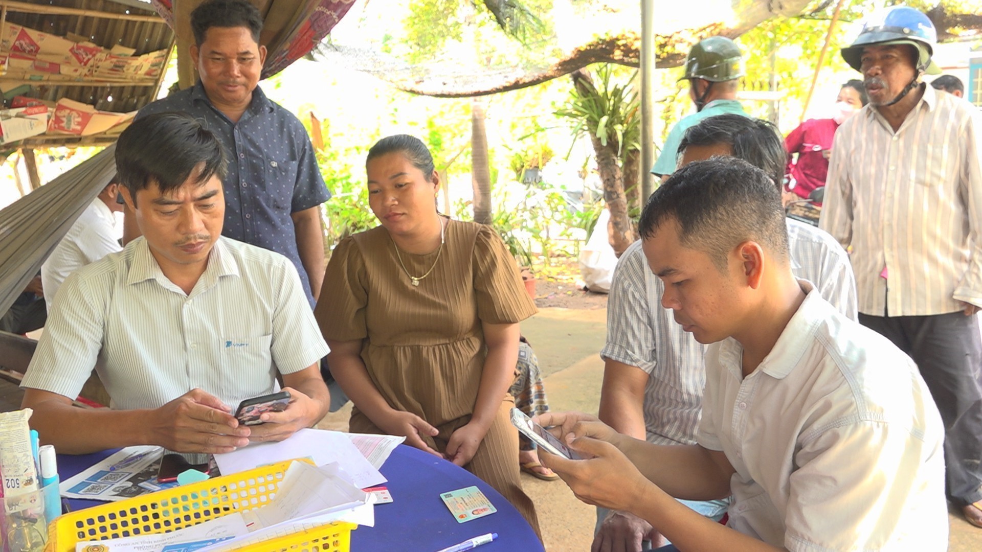 vna_potal_nguoi_dan_vung_bien_binh_phuoc_nhiet_tinh_huong_ung_4_phu_7509759