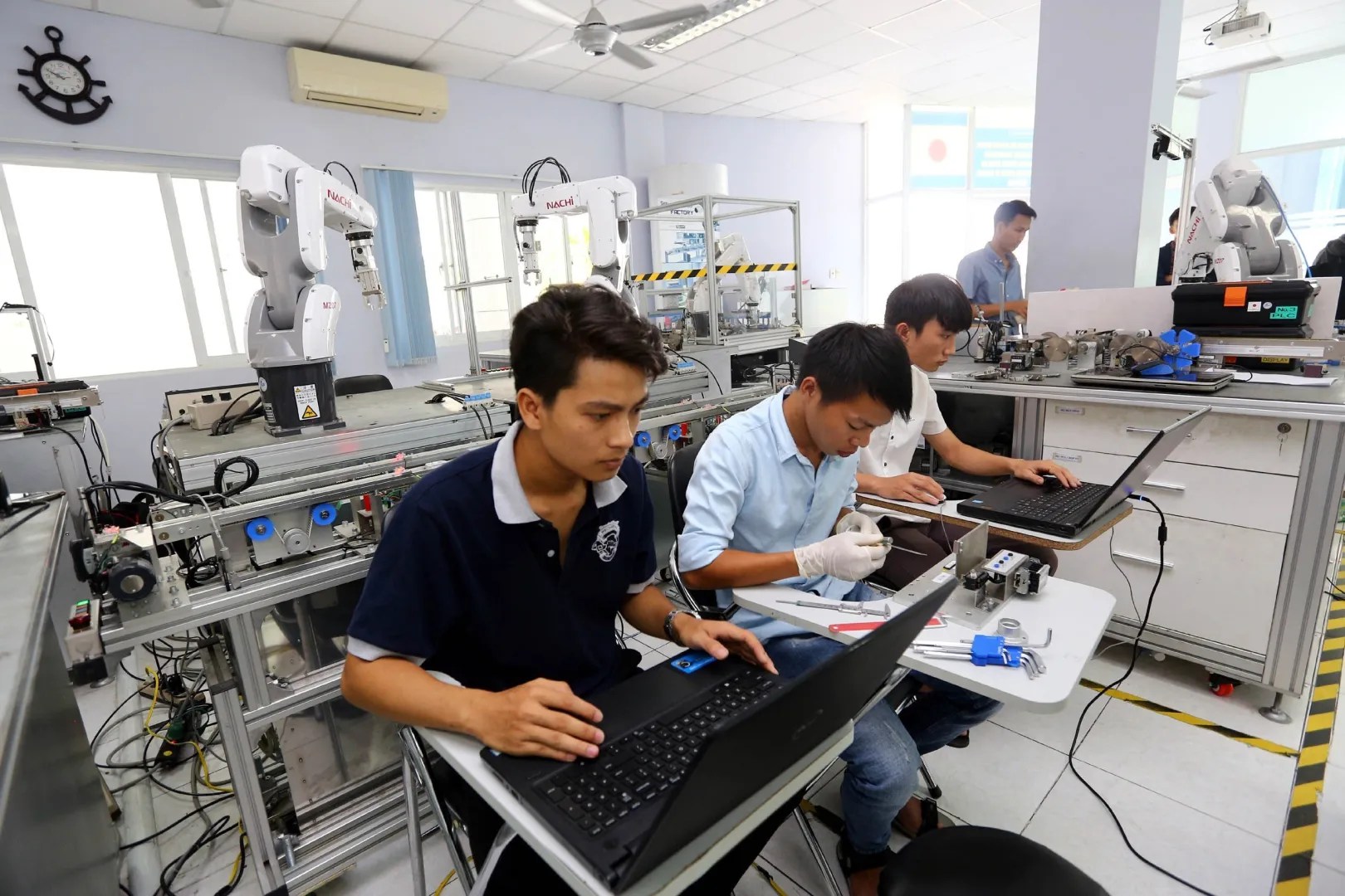 vna_potal_trung_tam_dao_tao_khu_cong_nghe_cao_thanh_pho_ho_chi_minh_shtp-training_tang_cuong_dao_tao_cung_cap_nhan_luc_chat_luong_cao_093334140_3886261-1620x1080-1