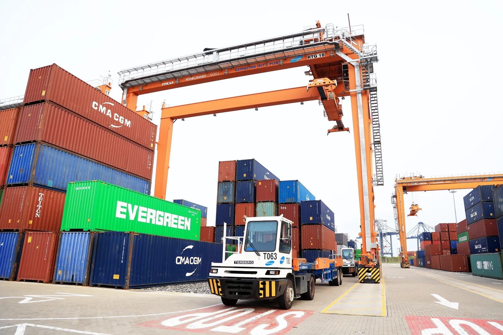 vna_potal_viet_nam_co_6_cang_bien_vao_top_cang_container_hoat_dong_tot_nhat_the_gioi_6771688-1620x1080-1