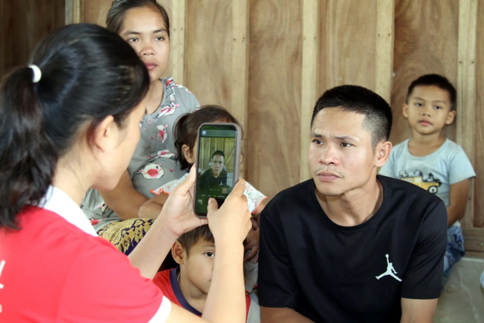 vna_potal_viettel_quang_binh_khong_ai_bo_lai_phia_sau_trong_hanh_trinh_chuyen_doi_so_7634783-1620x1080-1