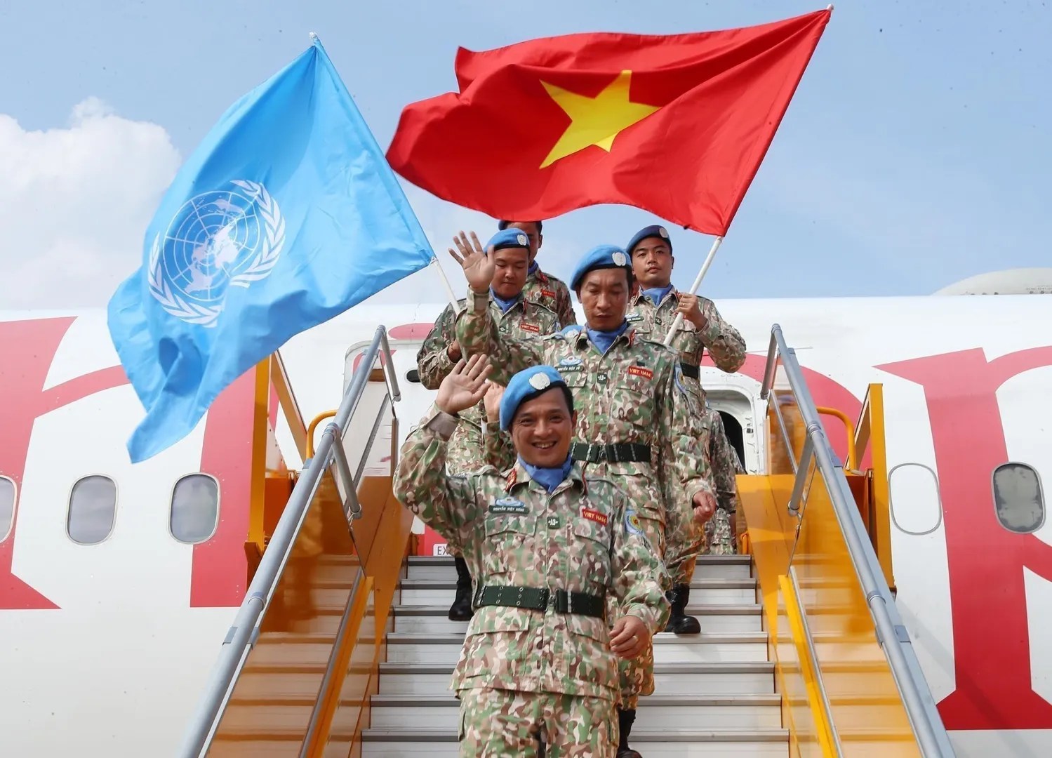 vna_potal_le_don_doi_cong_binh_so_2_hoan_thanh_xuat_sac_nhiem_vu_tro_ve_nuoc__7622190-1499x1080-1