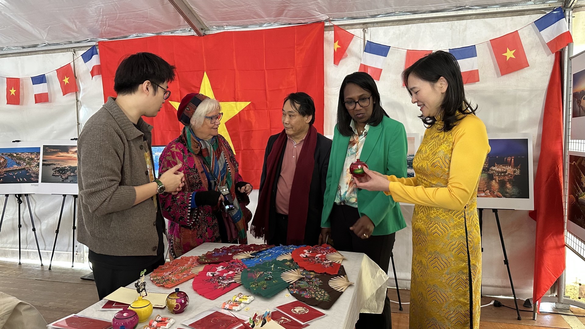 vna_potal_viet_nam_cho_don_nam_2025_voi_nhung_hoat_dong_day_dac_va_soi_noi_tai_unesco__7775989-1920x1080-1
