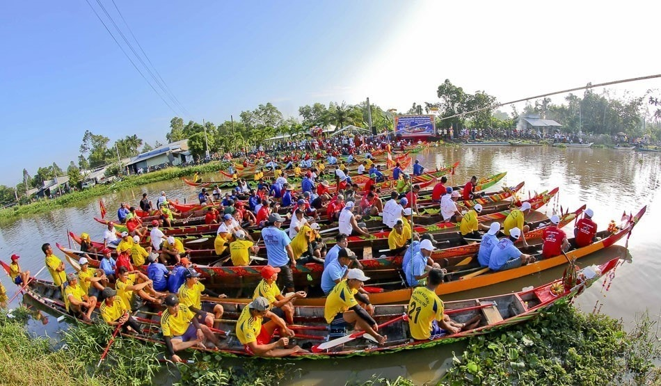 O festival de corridas de barcos Ngo, do povo Khmer, foi reconhecido como Patrimônio Cultural Imaterial Nacional. Foto: VNA